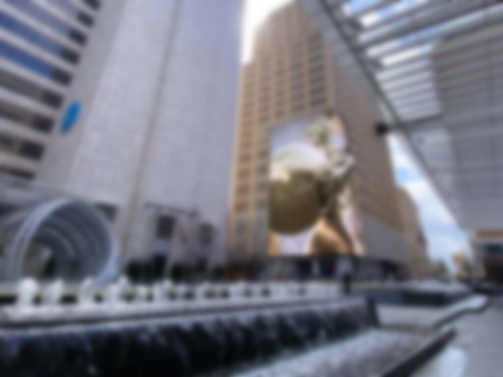 Take A Deep Look At The Incredible Visual Experiences In Dallas’s AT&T Discovery District