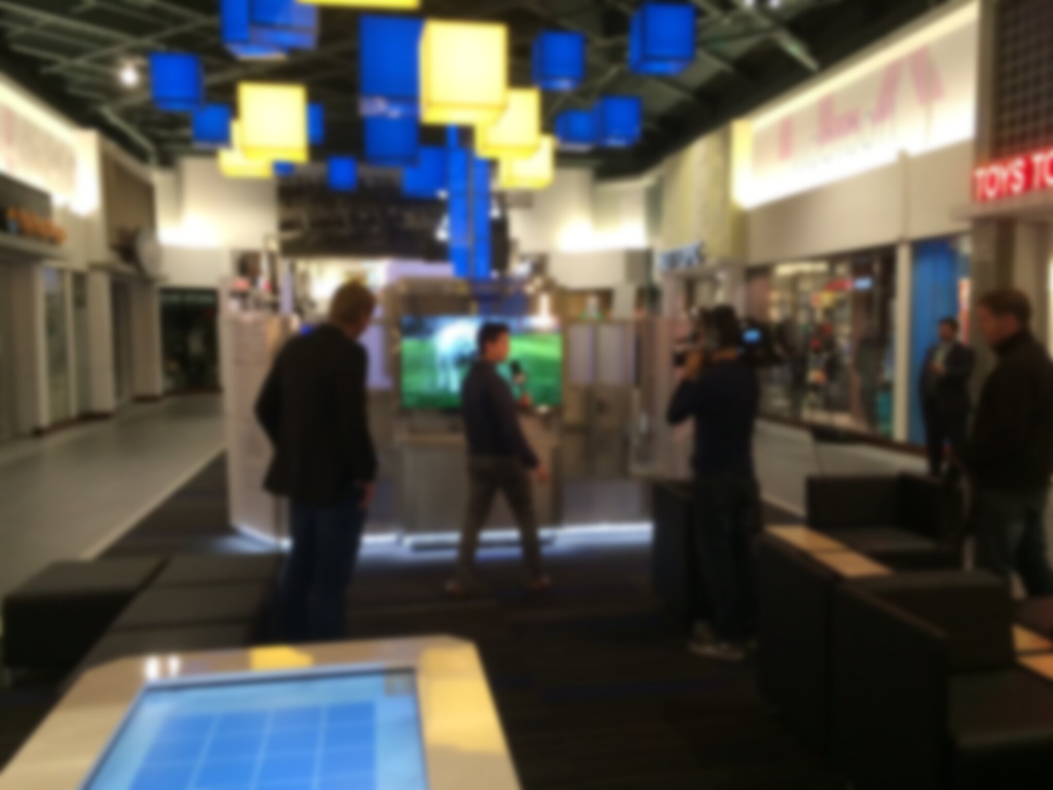 Projects: Vaughan Mills Mall Plugs In Digital Lounge