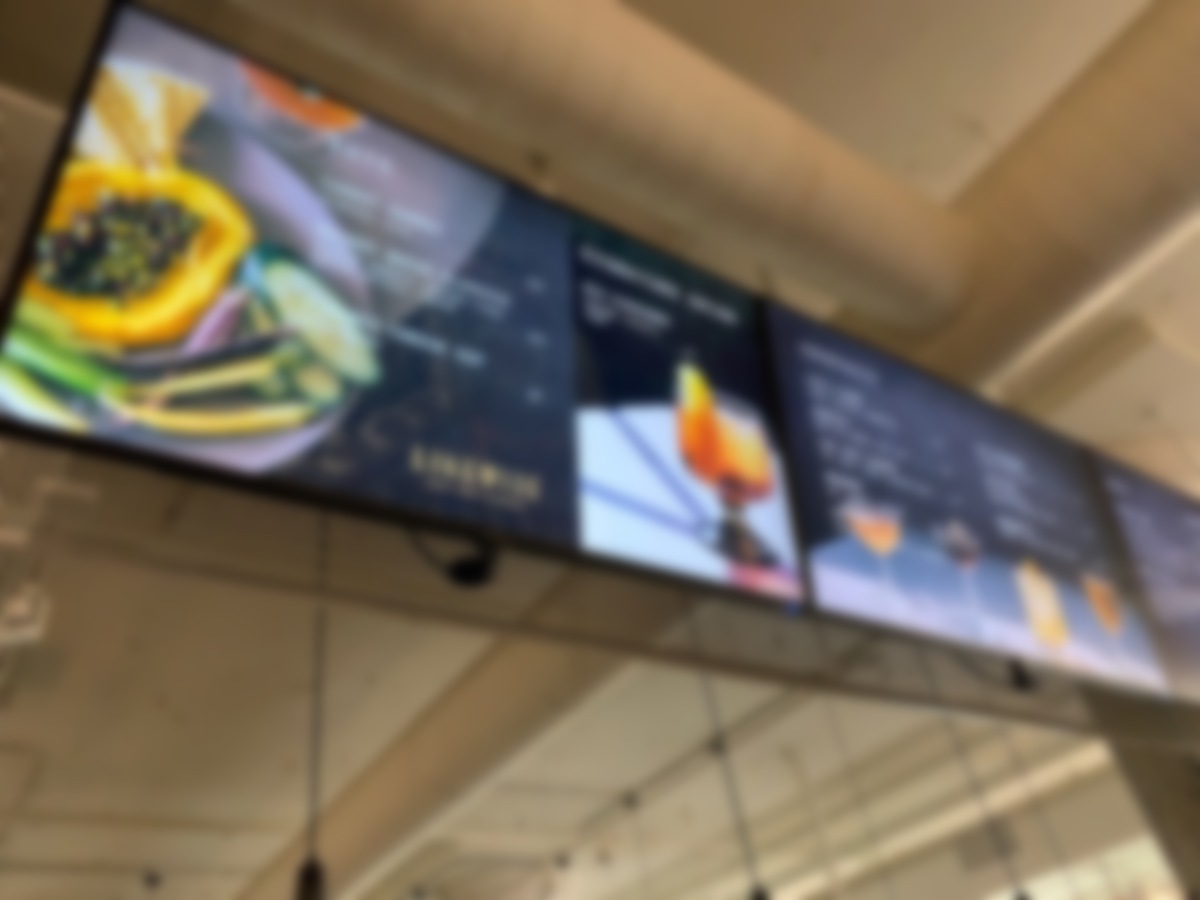 Controlled Retail Tests Show 800%+ Sales Bump Using Triggered Digital Signage Messaging