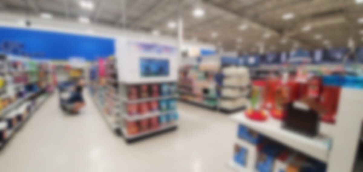 Purina Puts Some 200 Lift And Learn Digital End Caps In US Midwest Groceries