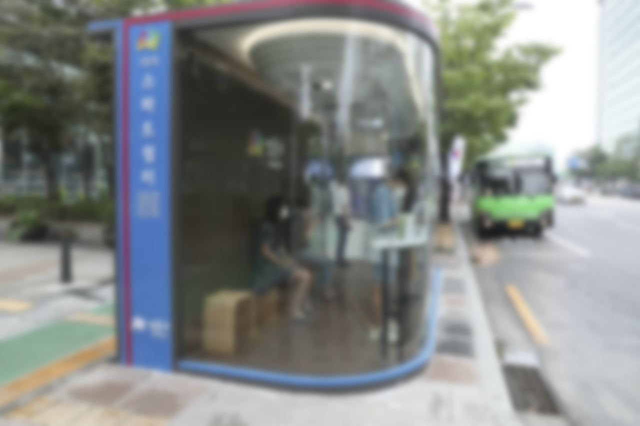 Seoul District Deploying Smart Transit Shelters That Have Displays And COVID-19 Counter-measures