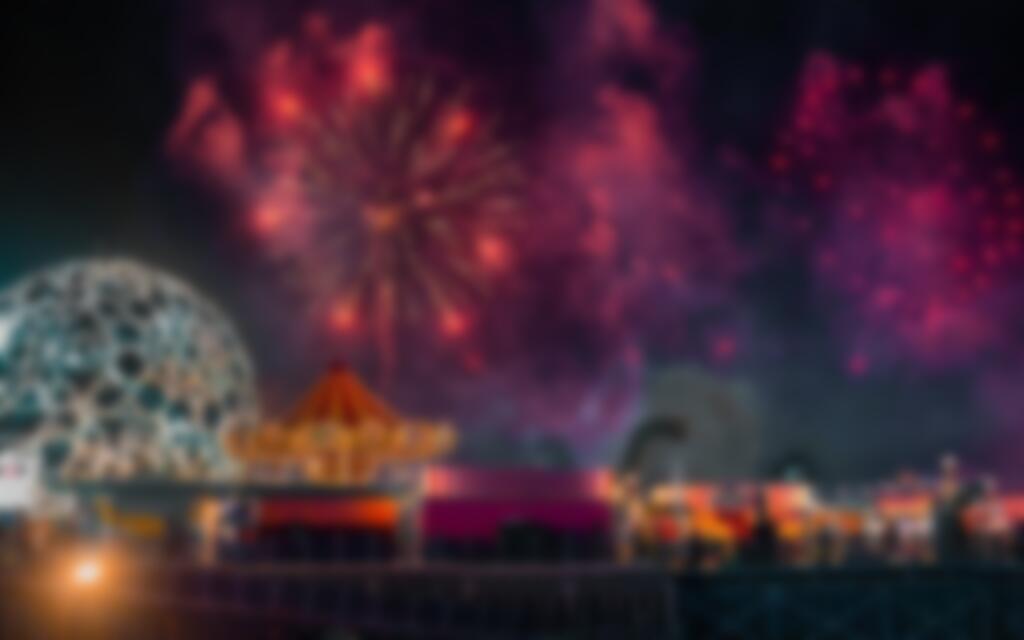 Riyadh’s LED Light Ball Switches On; World’s Largest, But Just For A Few More Months