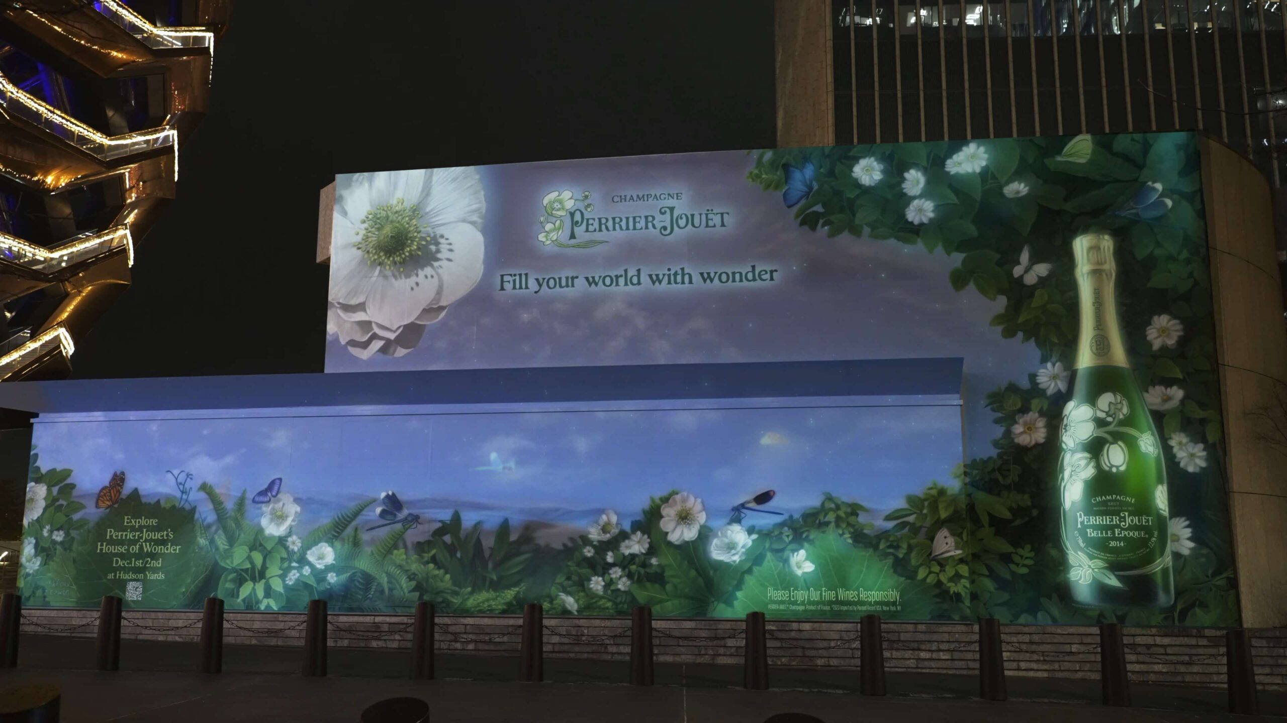 Clever NYC CampaignCombines Full-Time Mural With Projection-Mapped Animations After Sunset