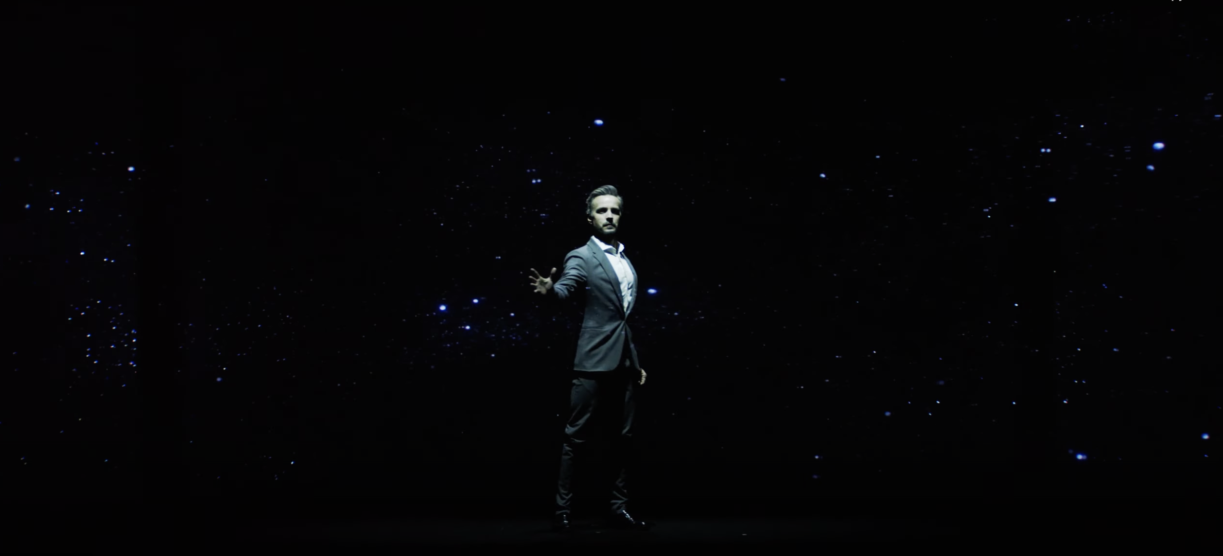 Partners Start Marketing Mesh-Based Screen For Projected Visual Illusions