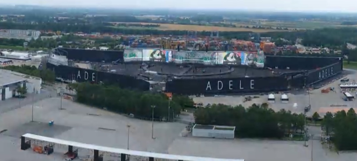 Singer Adele Starts Month-Long Concert Stand Tonight In Munich, Backed By 220-Meter LED Backdrop -