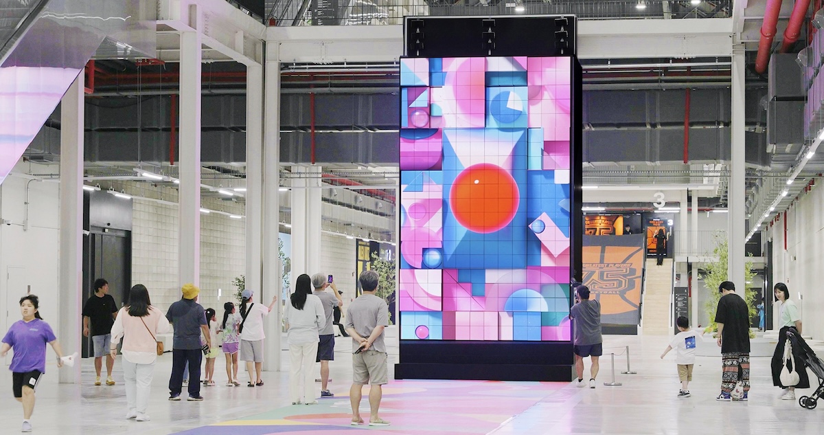 Big 3 By 5 Meter Kinetic LED Tower Now Shape-Shifting At LG-Backed Korean Cultural Space