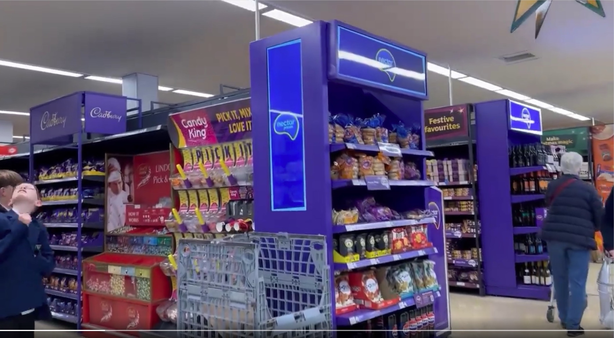UK Grocer Nicely Fits Digital Signage New Store’s Overall Look And Feel - Screenshot