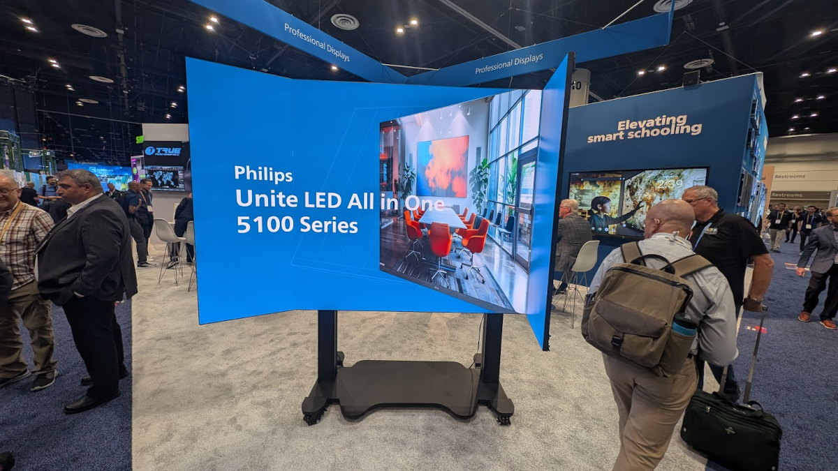 Philips foldable All-in-One LED (Image: invidis)