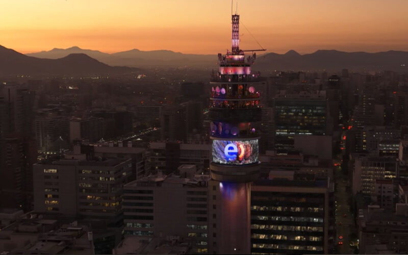 360-degree screen, wrapping around the Torre Entel in Santiago at 120 meters above ground (Image: TRISON NECSUM)