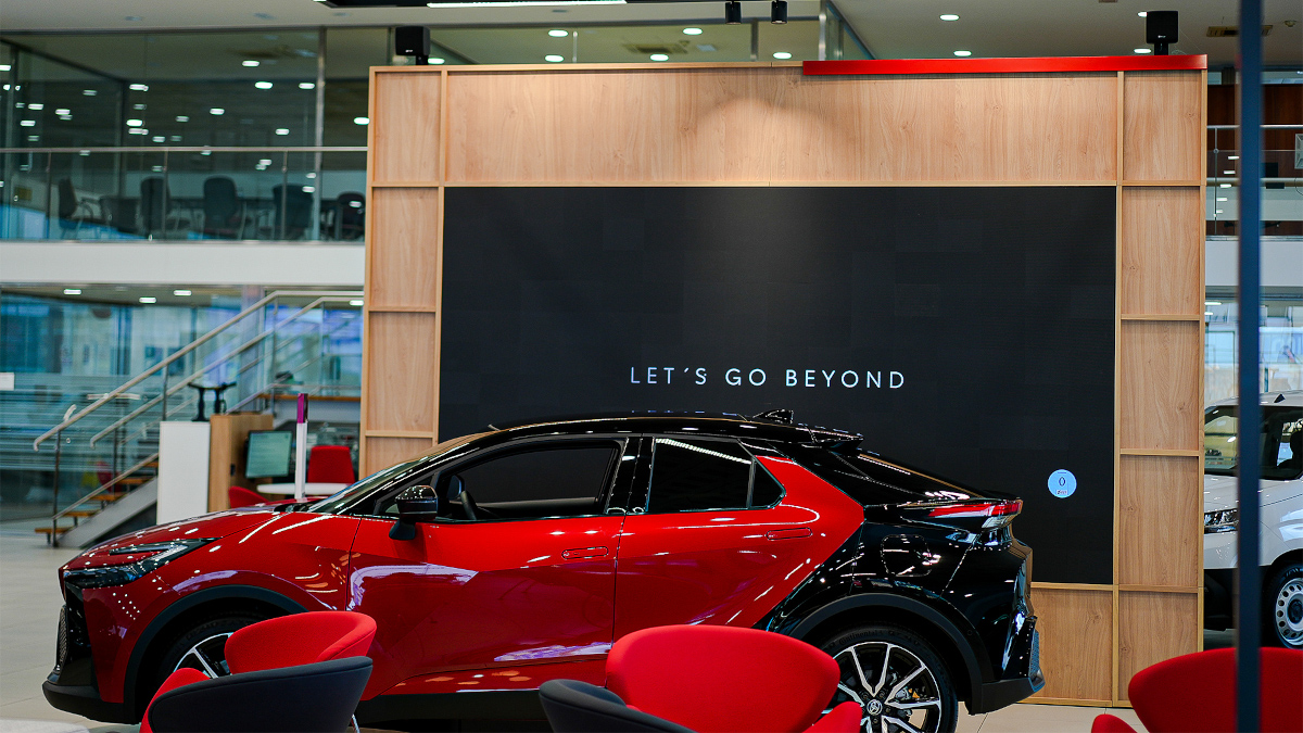 Samsung and Toyota Expand Global Dealership Digital Signage Rollout (Image Samsung)