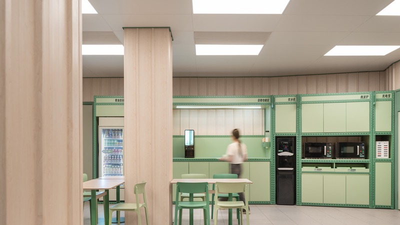 Self-Service Dining Area