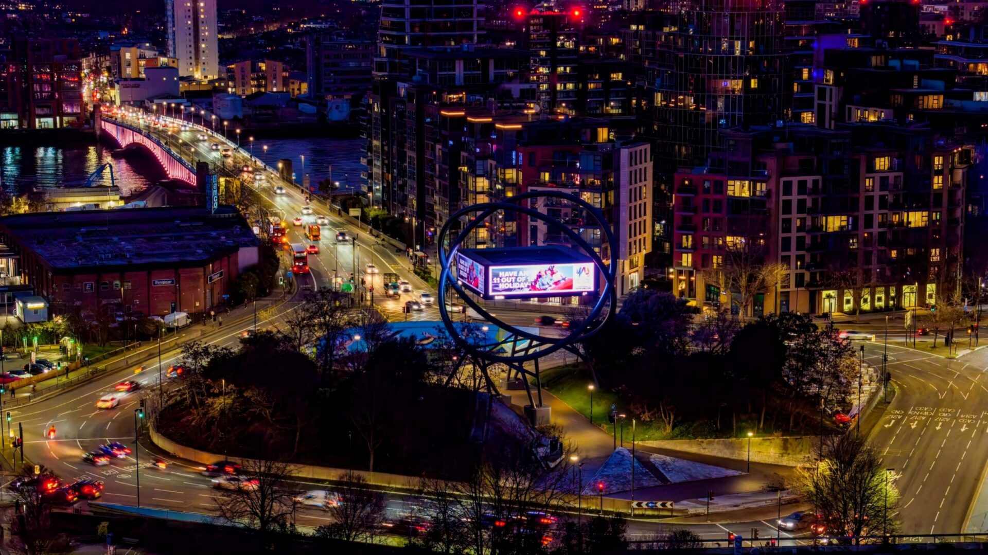 Wandsworth Roundabout DooH site upgraded with Daktronics LED (Image: Wildstone) Roundabout DooH site upgraded with Daktronics LED